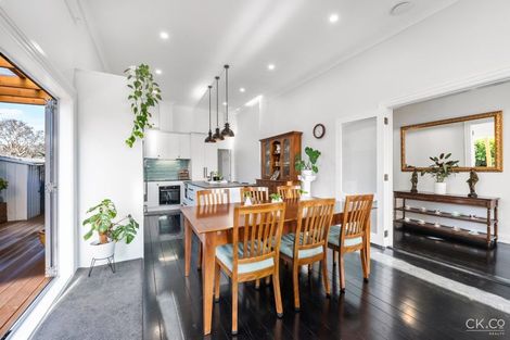 Photo of property in 82 Knights Road, Hutt Central, Lower Hutt, 5010