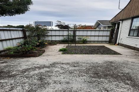 Photo of property in 1/172 Sawyers Arms Road, Bishopdale, Christchurch, 8053