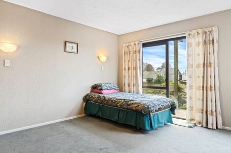 Photo of property in 2 Hanover Place, Ilam, Christchurch, 8041