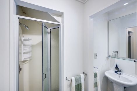 Photo of property in 2/14 Greenwood Road, Havelock North, 4130