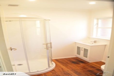 Photo of property in 5 Poto Road, Normandale, Lower Hutt, 5010