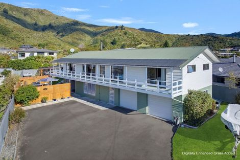 Photo of property in 296 Waikawa Road, Waikawa, Picton, 7220