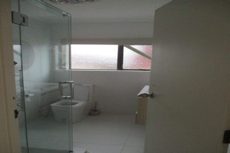 Photo of property in 2/14a Kurnell Drive, Botany Downs, Auckland, 2010