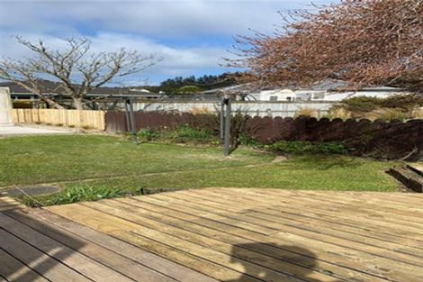 Photo of property in 343 Wellington Road, Wainuiomata, Lower Hutt, 5014