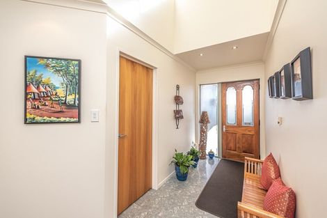 Photo of property in 1 Saint Helens Place, Tawhero, Whanganui, 4501