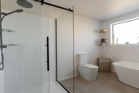 Photo of property in 1 Tussock Crescent, Twizel, 7901