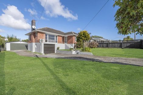 Photo of property in 12 Clayton Road, Manurewa, Auckland, 2102
