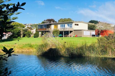 Photo of property in 203 Onemana Drive, Onemana, Whangamata, 3691
