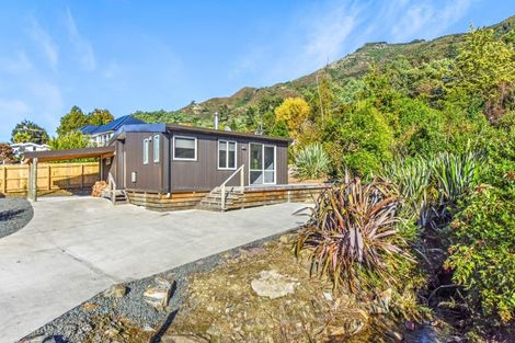 Photo of property in 1 Wilson Street, Havelock, 7100