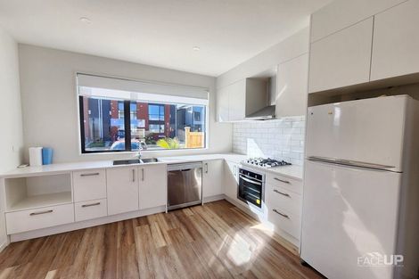 Photo of property in 8 Landing Path Drive, Hobsonville, Auckland, 0616