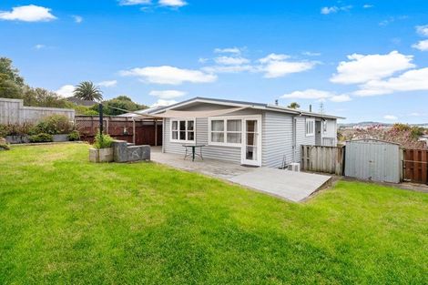 Photo of property in 6 Merville Avenue, Te Atatu South, Auckland, 0610