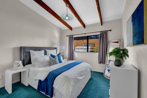 Photo of property in 38 Eyre Street, Henderson, Auckland, 0612