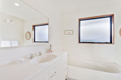 Photo of property in 8a Wensley Road, Richmond, 7020