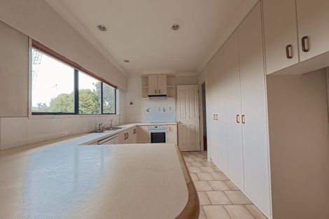 Photo of property in 591 Great South Road, Rosehill, Papakura, 2113