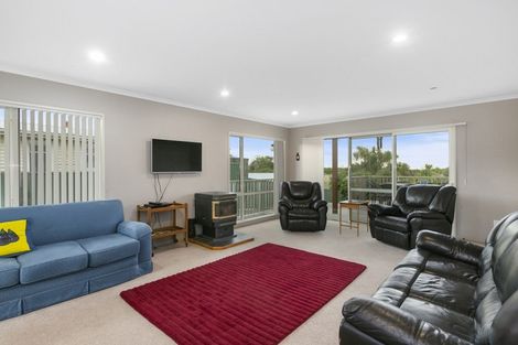 Photo of property in 17 Palmer Place, Taieri Beach, Taieri Mouth, 9091