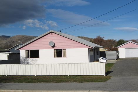 Photo of property in 46 Ray Street, Cromwell, 9310