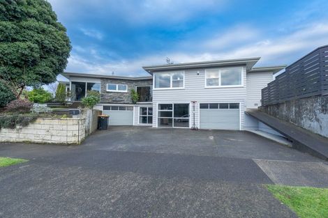 Photo of property in 1 Wigan Place, Hokowhitu, Palmerston North, 4410