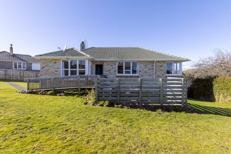 Photo of property in 17 Rangiora Crescent, Wairakei, Taupo, 3332