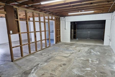 Photo of property in 20 Alberta Road, Glen Avon, New Plymouth, 4312