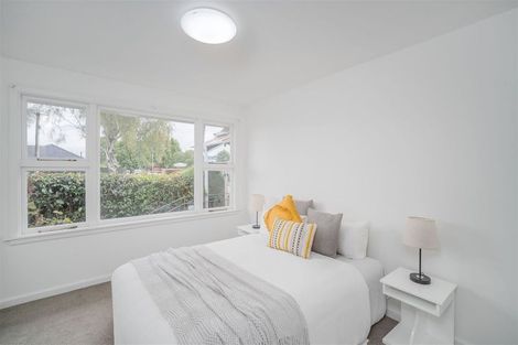 Photo of property in 53 Greendale Avenue, Avonhead, Christchurch, 8042