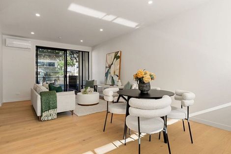 Photo of property in 3/152 The Parade, Island Bay, Wellington, 6023
