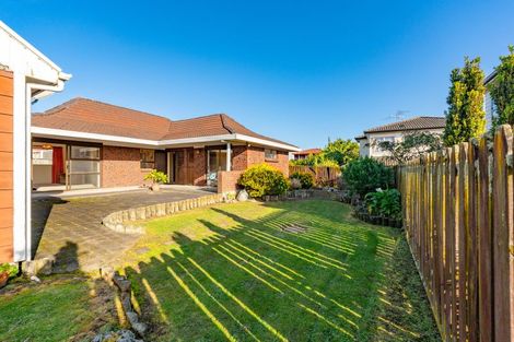 Photo of property in 2/58 Birdwood Avenue, Papatoetoe, Auckland, 2025