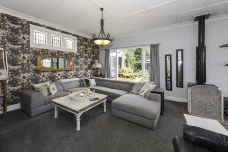 Photo of property in 48 Belt Road, Moturoa, New Plymouth, 4310