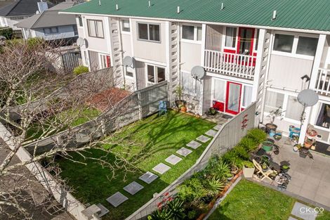 Photo of property in 3/6-8 Keys Street, Elderslea, Upper Hutt, 5018