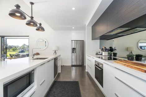 Photo of property in 12 Lynette Place, Pauanui, 3579