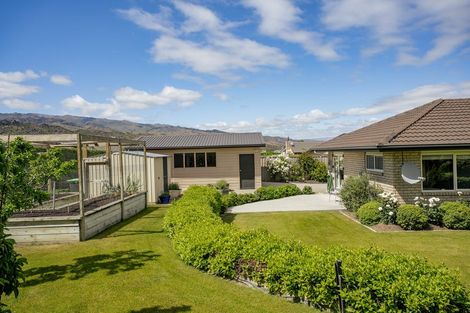 Photo of property in 32 Missy Crescent, Mount Pisa, Cromwell, 9383