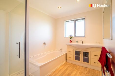 Photo of property in 20 William James Close, Mosgiel, 9024