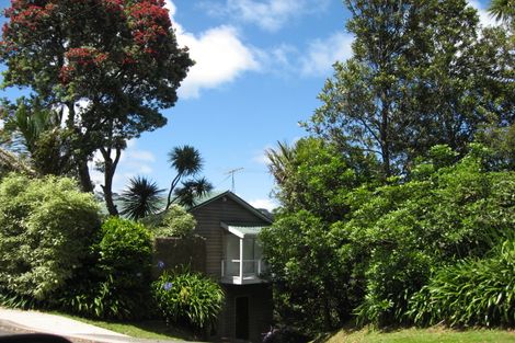 Photo of property in 147 Motutara Road, Muriwai, 0881