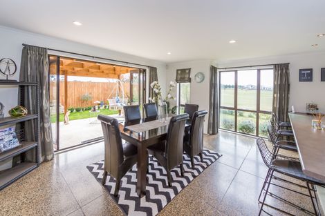 Photo of property in 540 Bower Avenue, Parklands, Christchurch, 8083