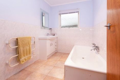 Photo of property in 96 Gills Road, Bucklands Beach, Auckland, 2014