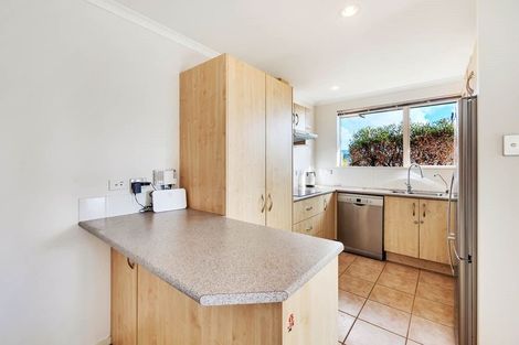 Photo of property in 20 View Ridge Drive, Ranui, Auckland, 0612