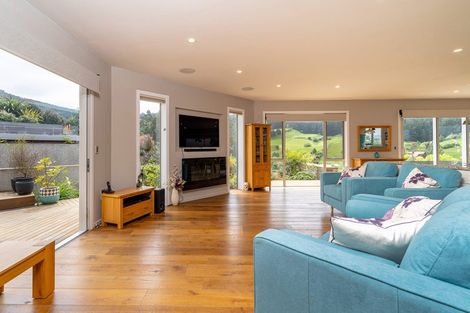 Photo of property in 19 Glendermid Close, Sawyers Bay, Port Chalmers, 9023