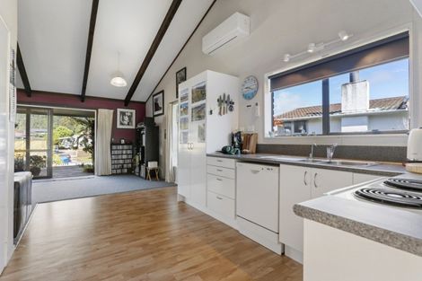 Photo of property in 106 Lorraine Place, Whangamata, 3620