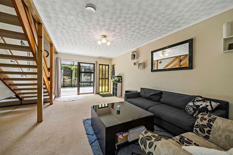 Photo of property in 2/14 Ceramco Place, Torbay, Auckland, 0630