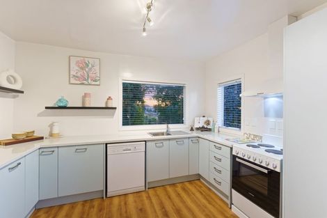 Photo of property in 30 Ruru Street, Waikanae, 5036