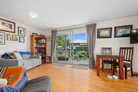 Photo of property in 3a Longstead Avenue, Papamoa Beach, Papamoa, 3118