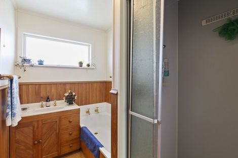 Photo of property in 73 Amapur Drive, Ngaio, Wellington, 6035
