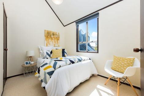 Photo of property in 4/112 Coronation Road, Hillcrest, Auckland, 0627