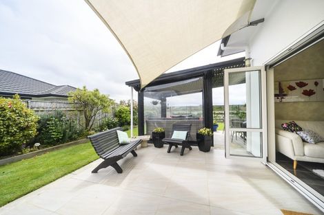 Photo of property in 20 Lorenzo Place, Kelvin Grove, Palmerston North, 4414