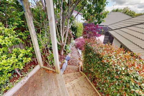 Photo of property in 18a Surrey Crescent, Hokowhitu, Palmerston North, 4410