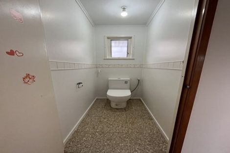 Photo of property in 32 Powrie Street, Glenfield, Auckland, 0629