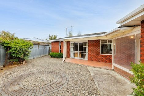 Photo of property in 30 Battersea Place, Roslyn, Palmerston North, 4414