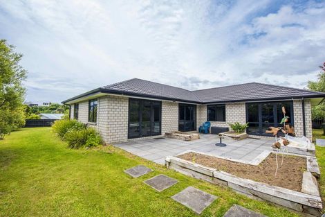 Photo of property in 1185f South Road, Oakura, 4314