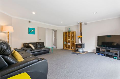 Photo of property in 90 Rowesdale Drive, Ohauiti, Tauranga, 3112