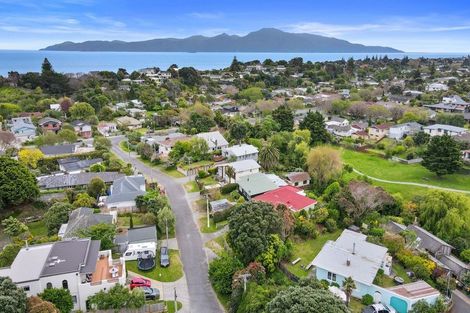 Photo of property in 12 Karaka Grove, Raumati Beach, Paraparaumu, 5032