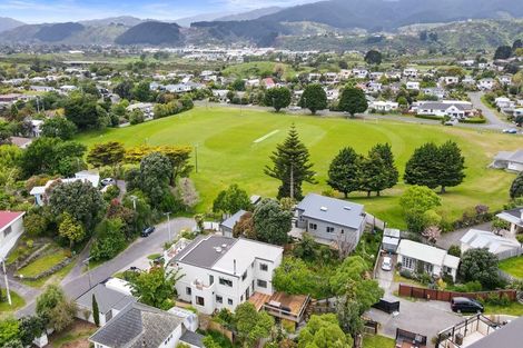 Photo of property in 12 Karaka Grove, Raumati Beach, Paraparaumu, 5032